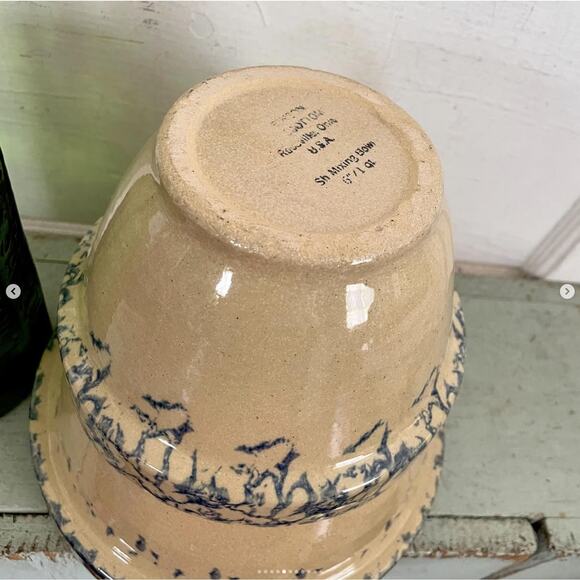 Vintage Blue Spongeware Robinson Ransbottom Roseville Ohio Spatter Bowls PAIR - Picture 5 of 10